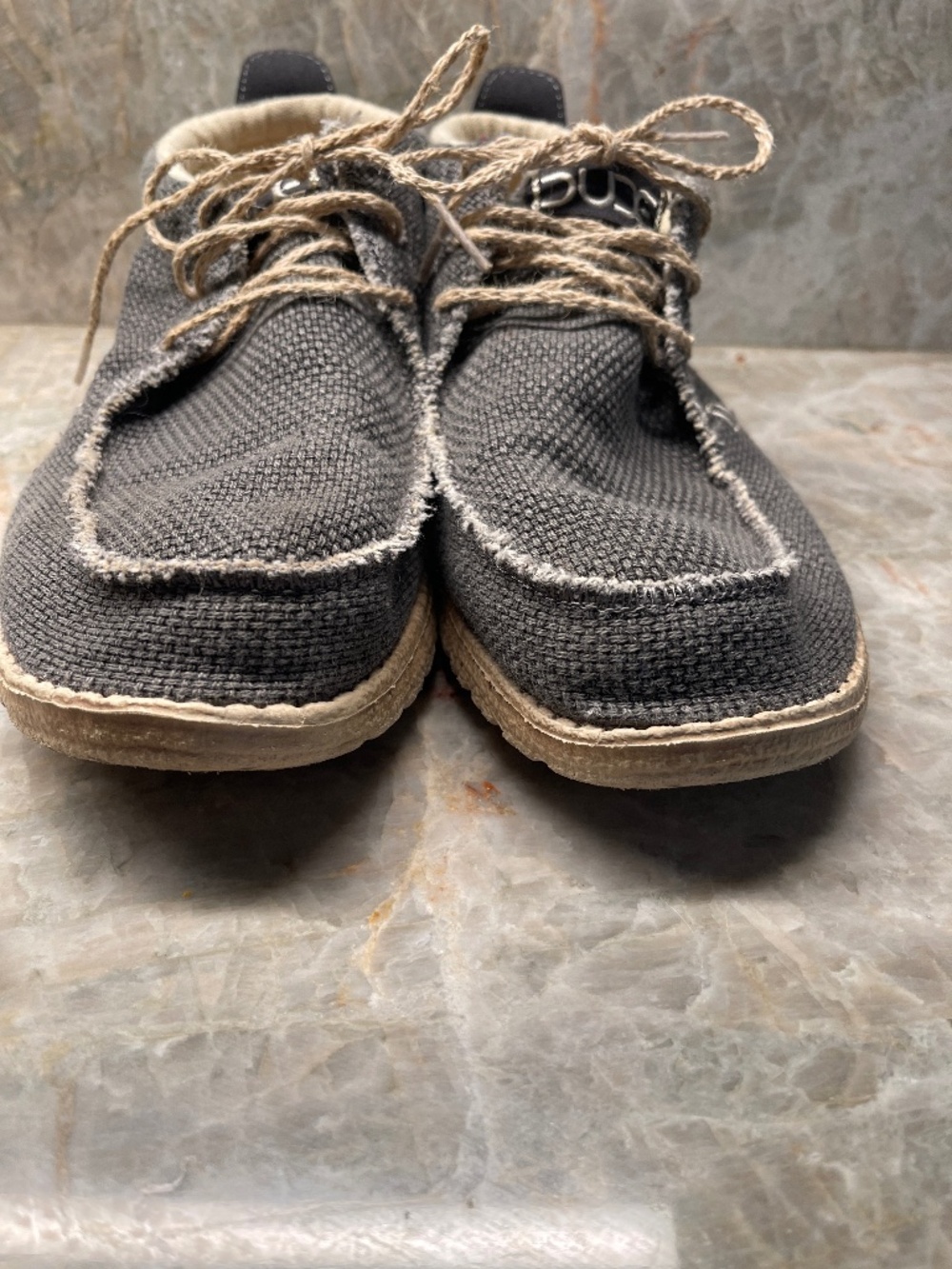 Hey Dude Size 9